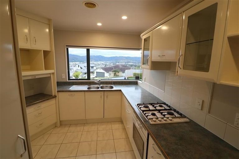 Photo of property in 34 Birkinshaw Grove, Riverstone Terraces, Upper Hutt, 5018