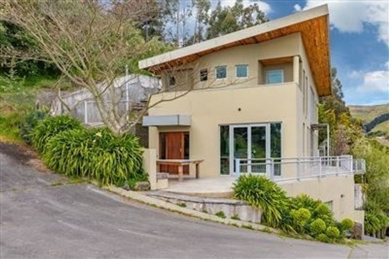 Photo of property in 4 Rockcrest Lane, Cashmere, Christchurch, 8022