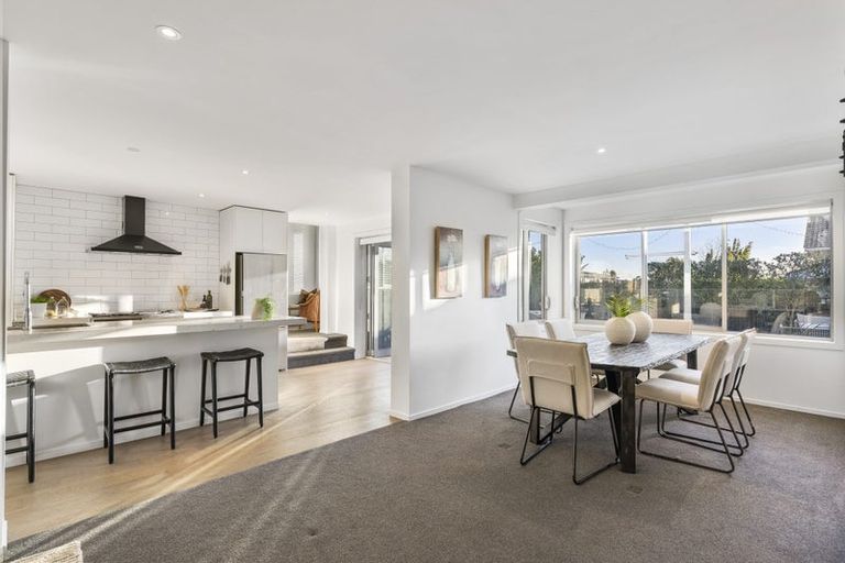 Photo of property in 14 The Anchorage, Sunnyhills, Auckland, 2010