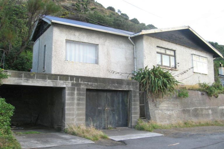 Photo of property in 88 Owhiro Bay Parade, Owhiro Bay, Wellington, 6023
