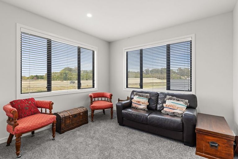 Photo of property in 24 Aspiring Drive, Poraiti, Napier, 4112