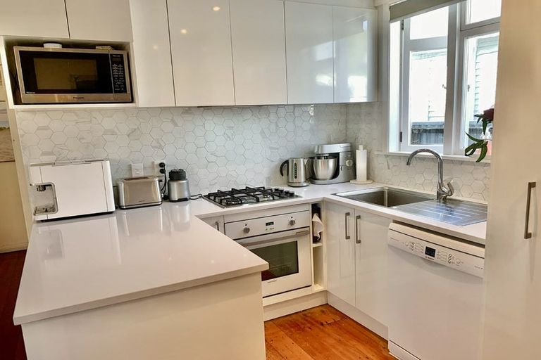 Photo of property in 42a Cudby Street, Woburn, Lower Hutt, 5011