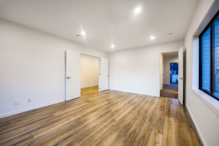 Photo of property in 4 Ahorangi Road, Silverdale, 0932