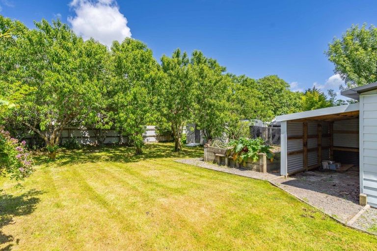 Photo of property in 14 Grey Street, Martinborough, 5711