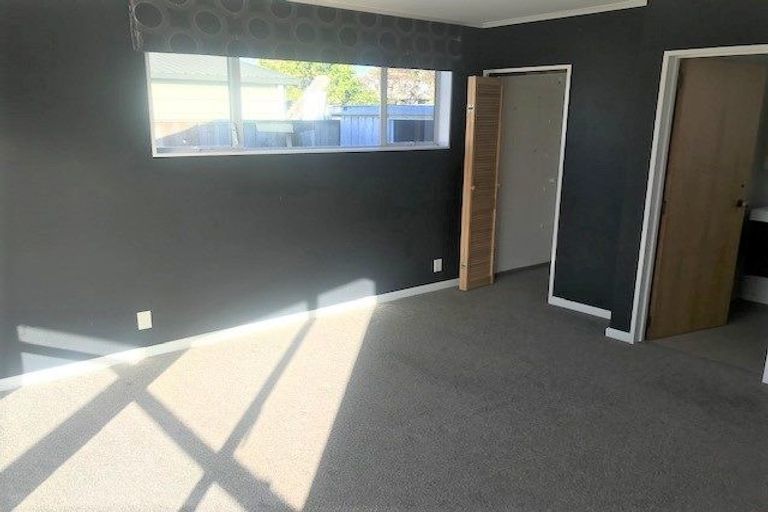 Photo of property in 2 Travis Street, Taradale, Napier, 4112