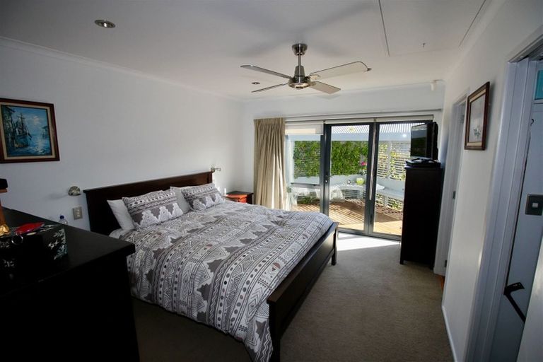 Photo of property in 18 Ringwood Place, Whitianga, 3510