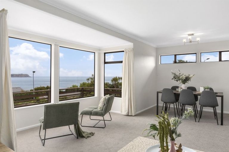 Photo of property in 77 Motuhara Road, Plimmerton, Porirua, 5026