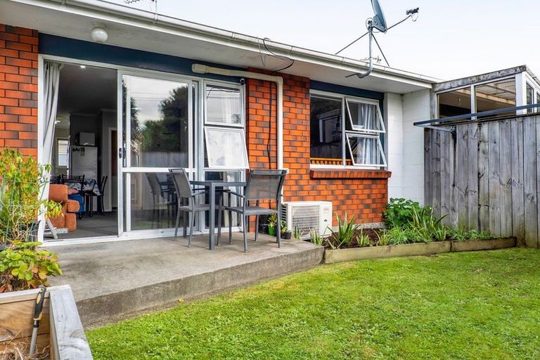 Photo of property in 7/289 Carrington Street, Vogeltown, New Plymouth, 4310