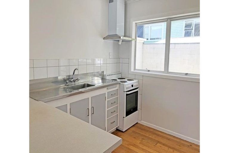 Photo of property in 2/118 Lake Road, Belmont, Auckland, 0622