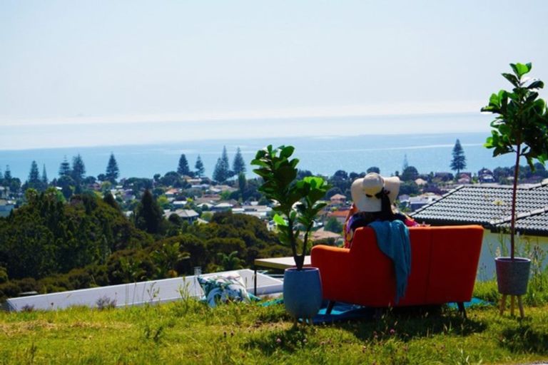 Photo of property in 16 Manhattan Rise, Orewa, 0931