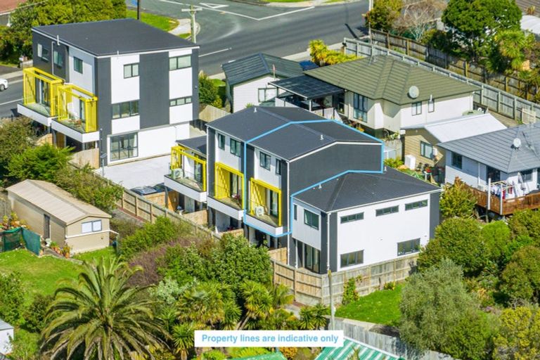 Photo of property in 6/43b Waimumu Road, Massey, Auckland, 0614