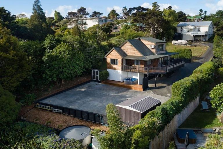 Photo of property in 7a Brind Road, Russell, 0202