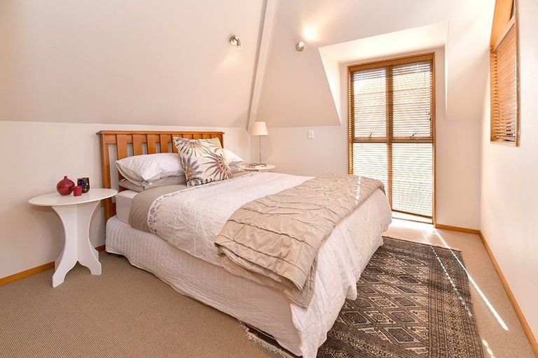 Photo of property in 8 View Road, Campbells Bay, Auckland, 0630