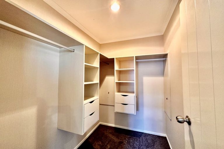 Photo of property in 23 Packspur Drive, Flat Bush, Auckland, 2016