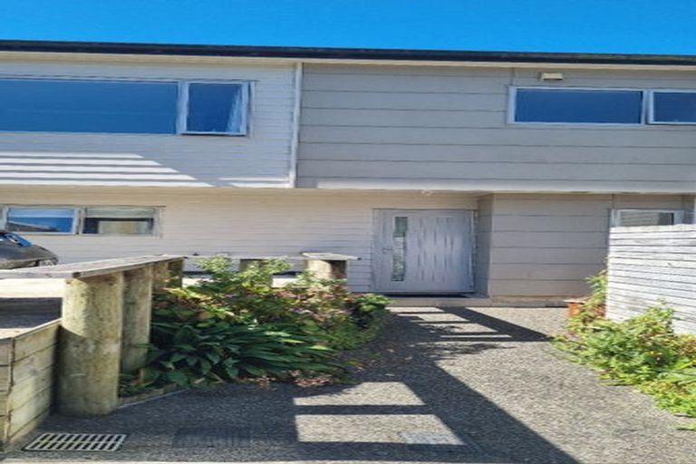 Photo of property in 4/113d Moorefield Road, Johnsonville, Wellington, 6037