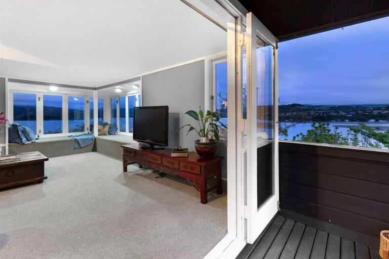 Photo of property in 5/52 Penryn Drive, Camborne, Porirua, 5026