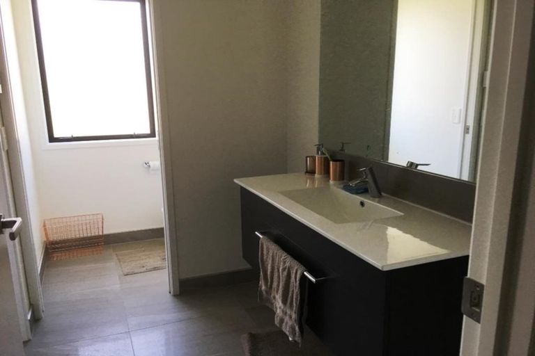 Photo of property in 63 Links Drive, Waiwhakaiho, New Plymouth, 4312