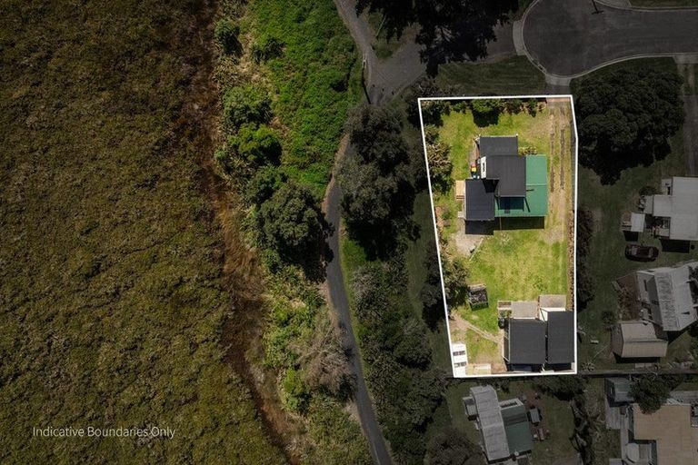 Photo of property in 5 Waiiti Avenue, Waihi Beach, 3611