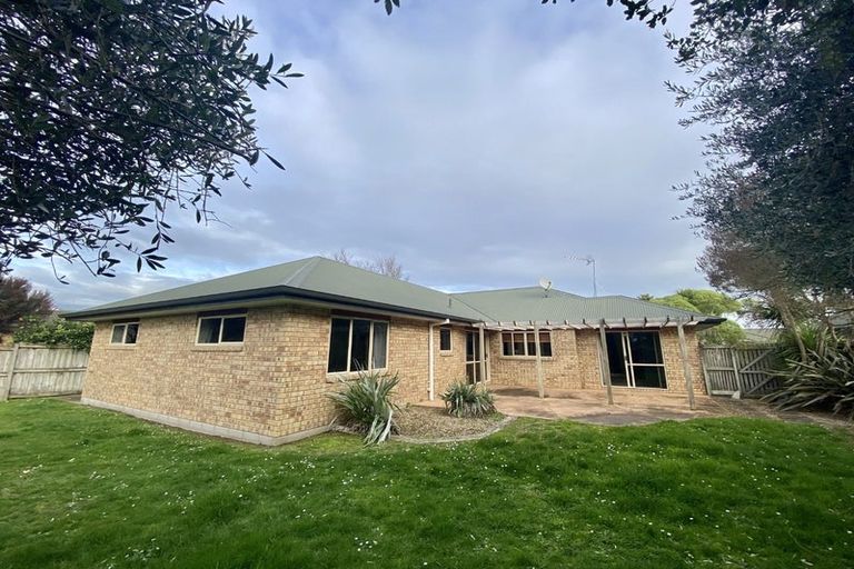 Photo of property in 38 Cranbrook Place, Rototuna North, Hamilton, 3210