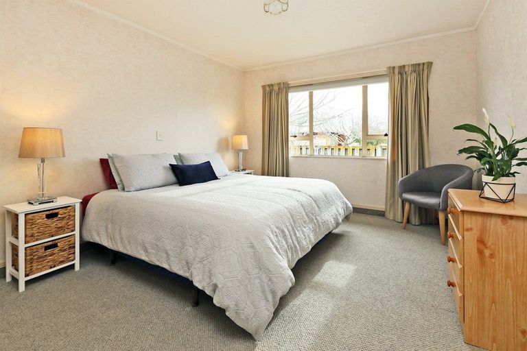 Photo of property in 1/427 Gloucester Street, Taradale, Napier, 4112