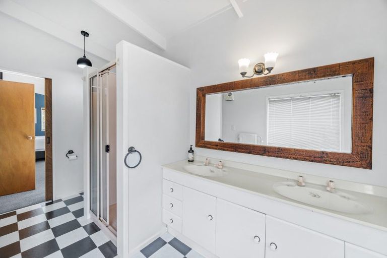 Photo of property in 25 Puriri Street, Hilltop, Taupo, 3330