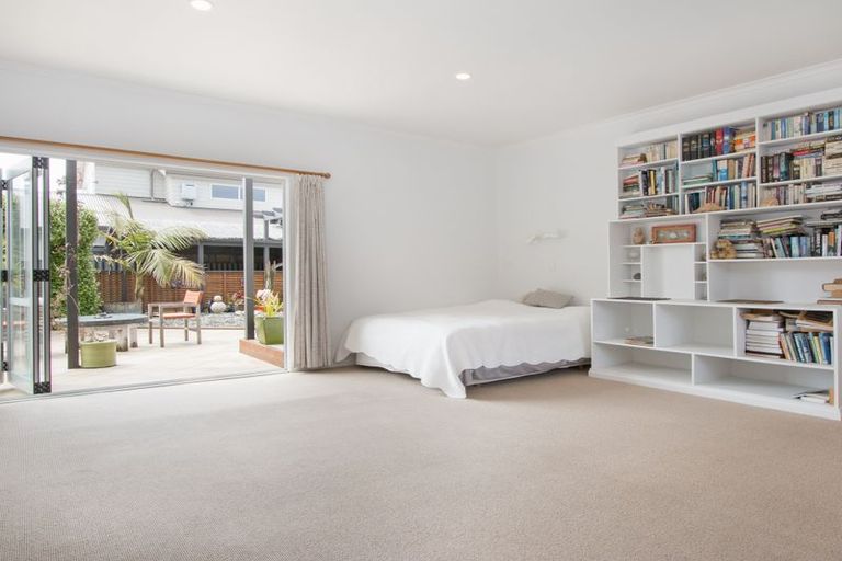 Photo of property in 8 Mayor View Terrace, Waihi Beach, 3611