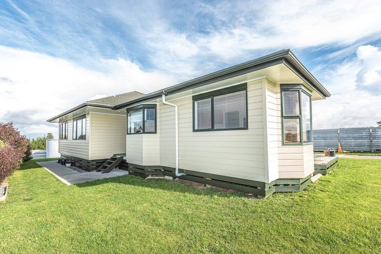 Photo of property in 15 Rangitatau Road West, Pakaraka, Wanganui, 4574