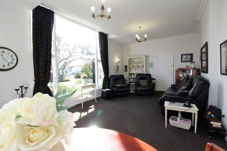 Photo of property in 24 Rewa Street, Takaro, Palmerston North, 4412