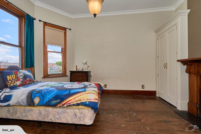 Photo of property in 11 Hereford Street, West End, Palmerston North, 4410