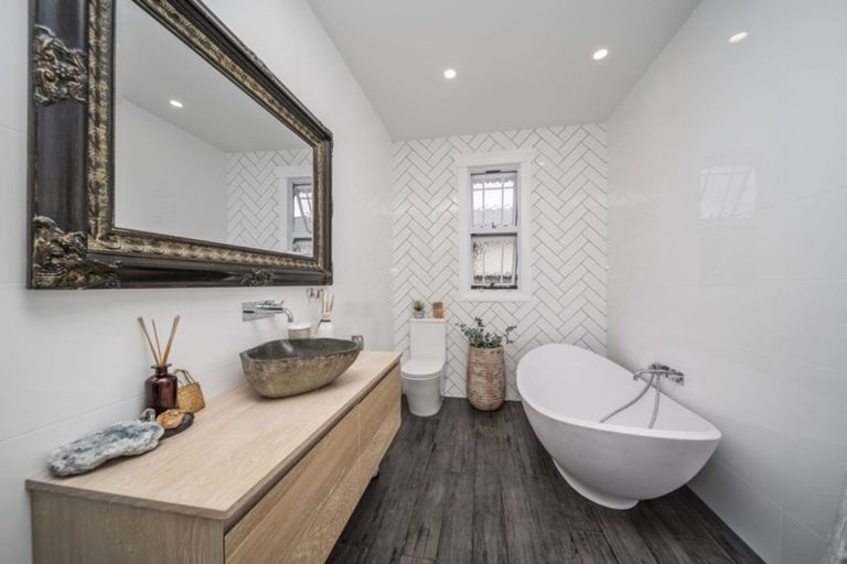 Photo of property in 36 Richmond Street, Fitzroy, New Plymouth, 4312