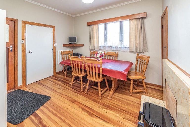 Photo of property in 34 Burton Avenue, Whanganui East, Whanganui, 4500