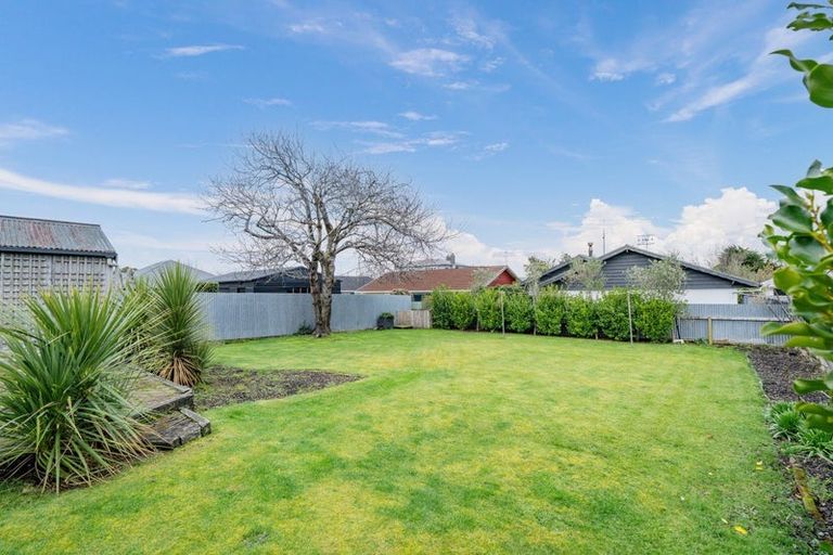 Photo of property in 51 Newcastle Street, Windsor, Invercargill, 9810