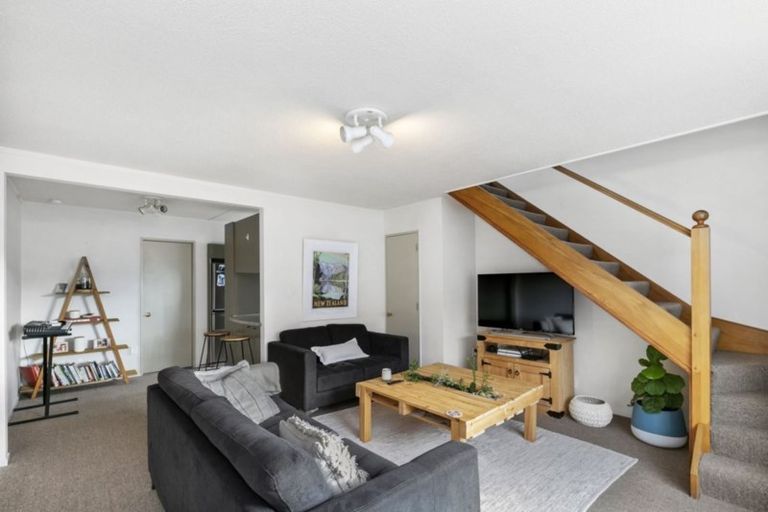 Photo of property in 44i Roxburgh Street, Mount Victoria, Wellington, 6011