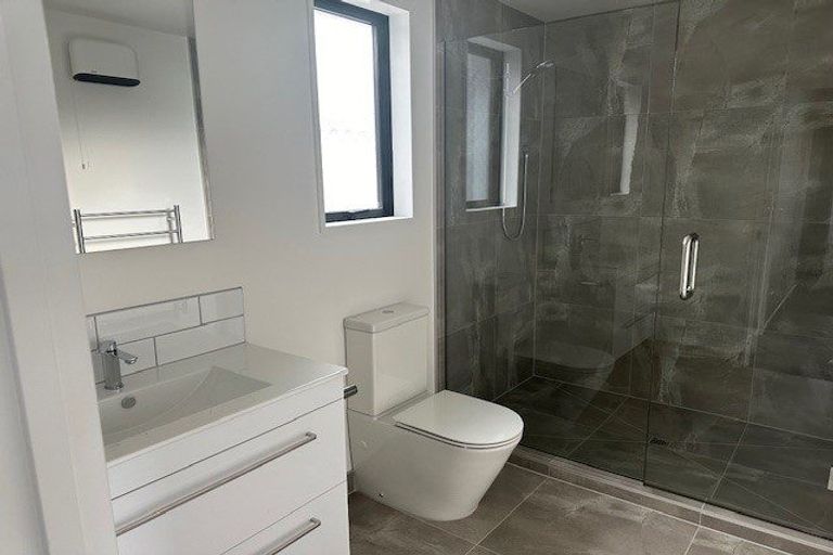 Photo of property in 2/41 Wychbury Street, Spreydon, Christchurch, 8024