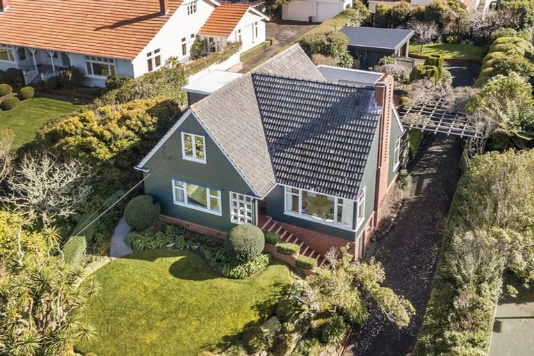 Photo of property in 30 Jubilee Road, Khandallah, Wellington, 6035