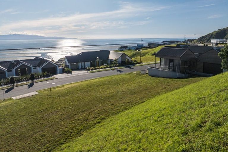 Photo of property in 104 Bayview Road, Charteris Bay, Lyttelton, 8971