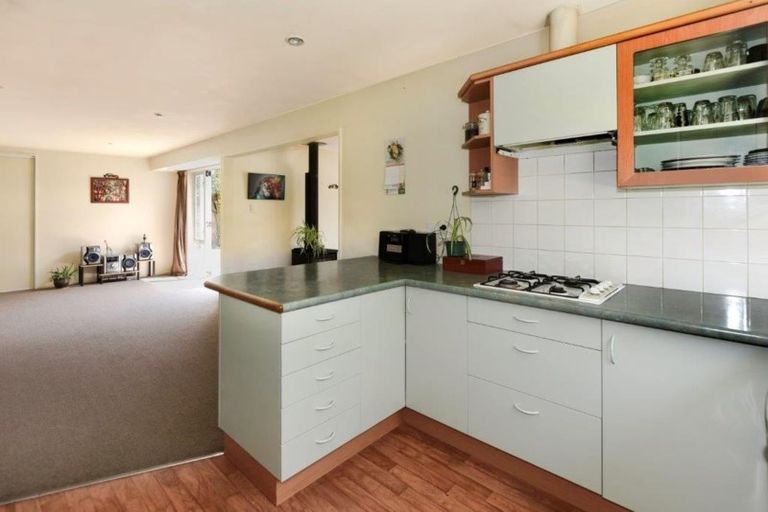 Photo of property in 15 Cross Street, Coalgate, 7673