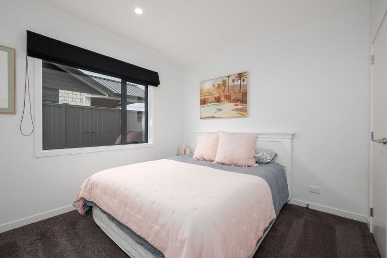 Photo of property in 12 Benmore Place, Poraiti, Napier, 4112