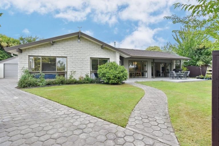 Photo of property in 5 Brogar Place, Casebrook, Christchurch, 8051