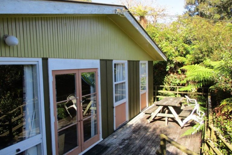 Photo of property in 41 Lake View Terrace, Moana, 7875