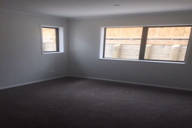 Photo of property in 310a Lakes Boulevard, Pyes Pa, Tauranga, 3112