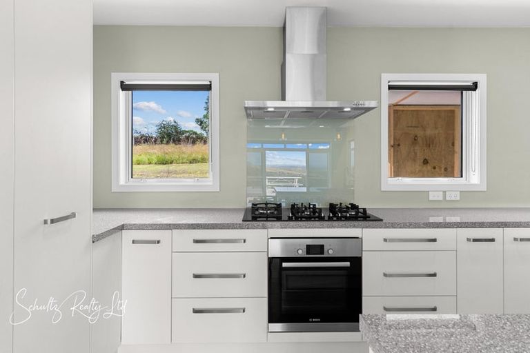 Photo of property in 918 Oneriri Road, Kaiwaka, 0573