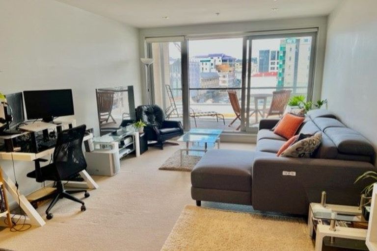 Photo of property in Monument Apartments, 4g/245 Wakefield Street, Te Aro, Wellington, 6011