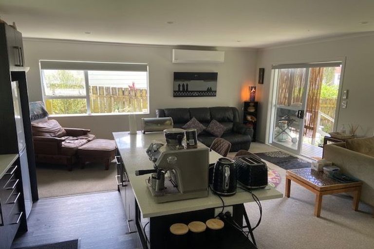 Photo of property in 2 Frank Hewitt Street, Pukekohe, 2120