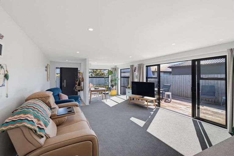 Photo of property in 22 Perendale Street, Belfast, Christchurch, 8051