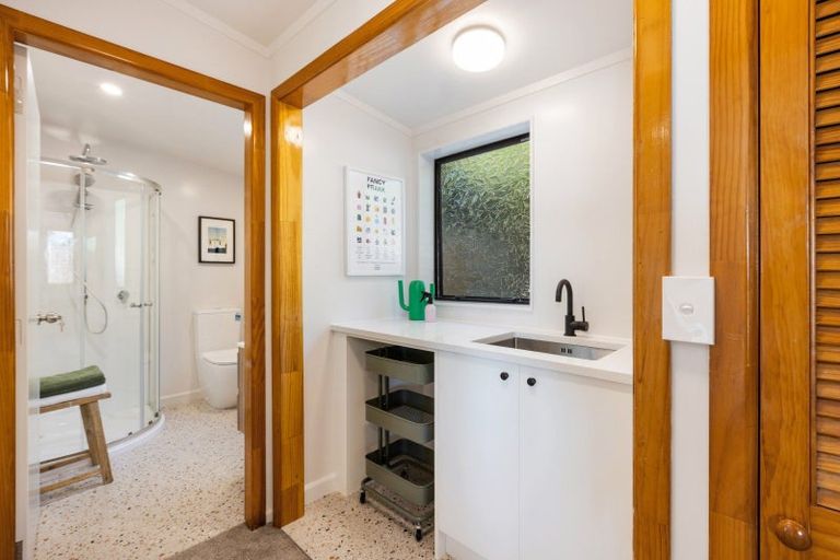 Photo of property in 2b Happy Valley Road, Owhiro Bay, Wellington, 6023