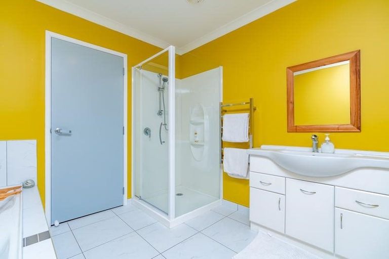 Photo of property in 194 Flyger Road, Mata, Whangarei, 0171