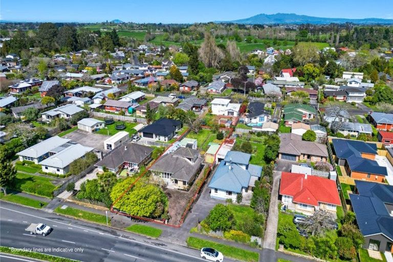 Photo of property in 330 Cambridge Road, Hillcrest, Hamilton, 3216