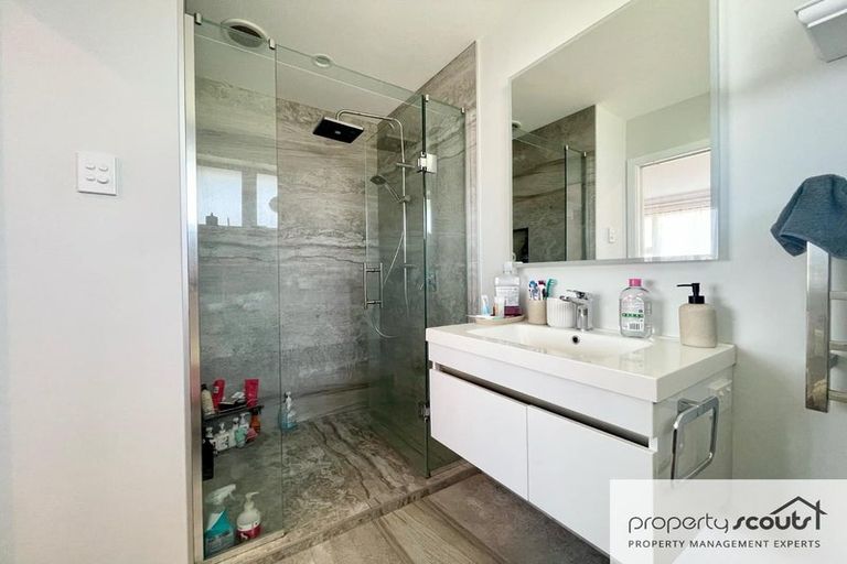 Photo of property in 463 Saint Aubyn Street, Moturoa, New Plymouth, 4310