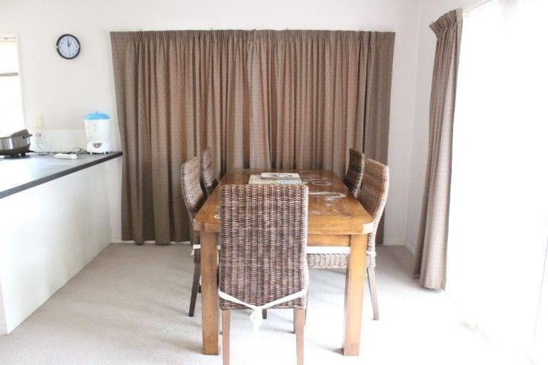 Photo of property in 1/25 Keswick Close, Northpark, Auckland, 2013